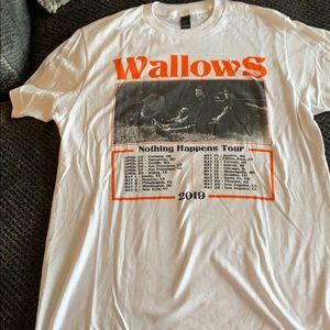 Wallows “Nothing Happens” tour tee, size Medium